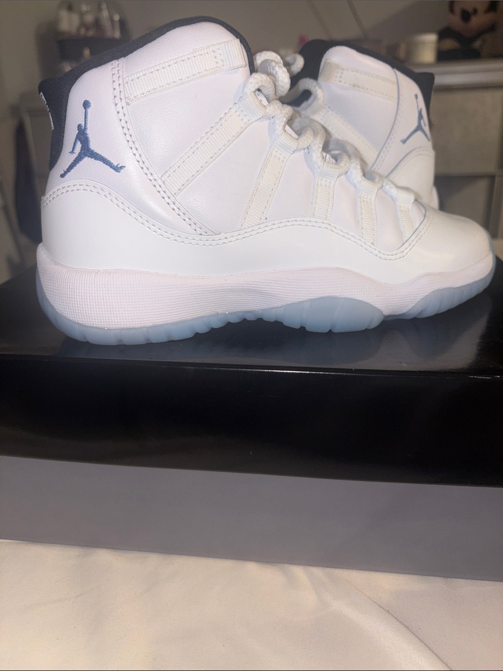 Jordan Kids' Retro 11 Sneakers - White/Light Blue